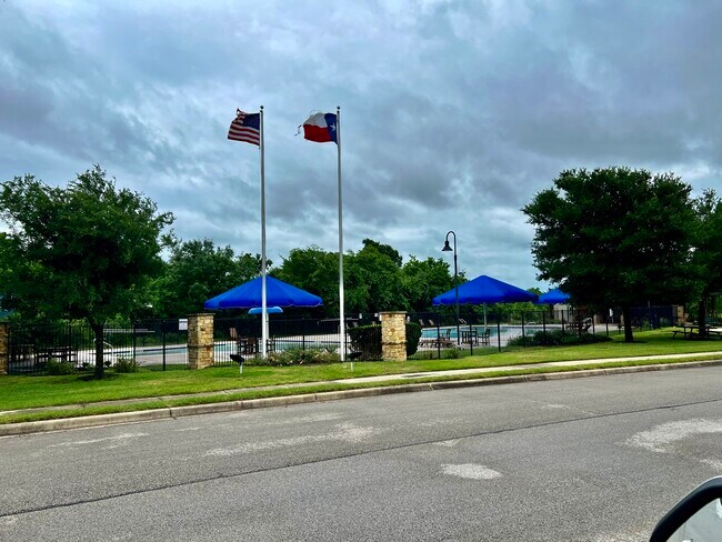 Building Photo - 101 Altamont St