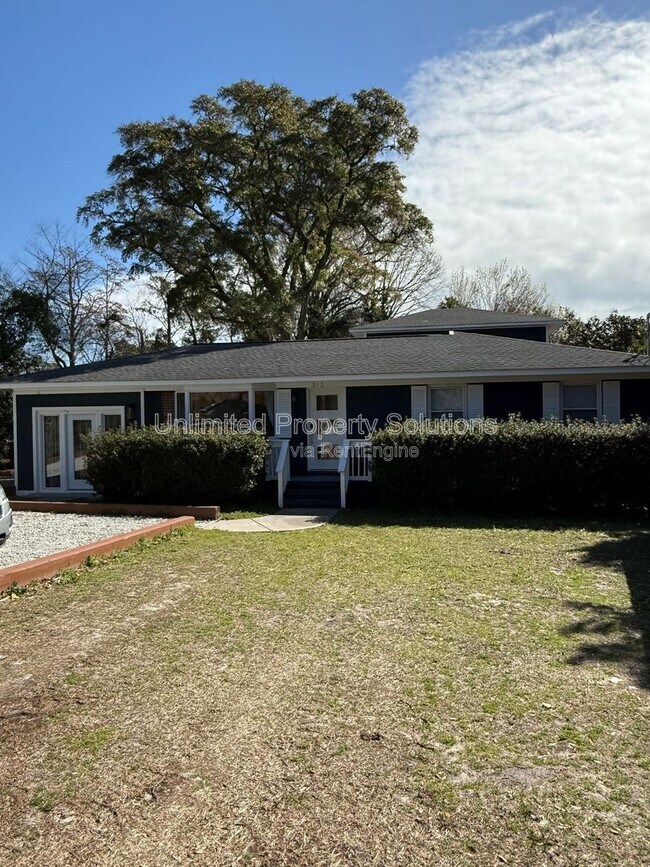 Building Photo - 312 Wood Dale Dr