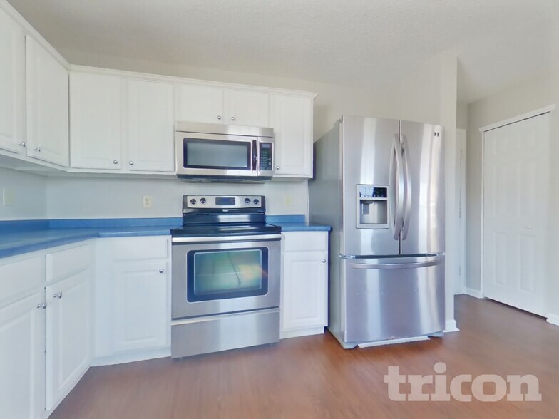 Building Photo - 9822 Orange Blossom Trail