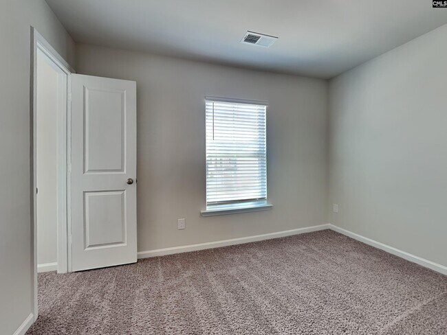 Building Photo - 610 Belmont Red Ln