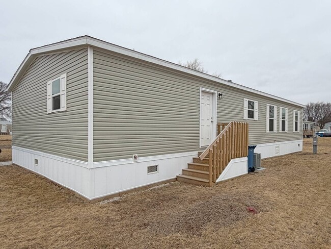 Building Photo - 781 W Walcott Rd