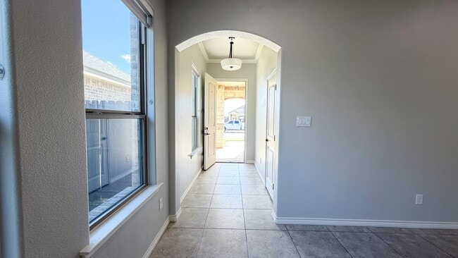 Building Photo - 1617 Twin Falls Dr