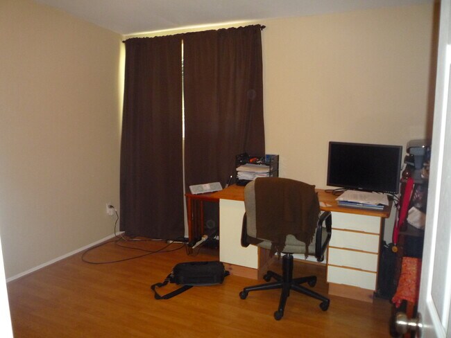 Building Photo - Upgraded Single-Story Home with Private In...