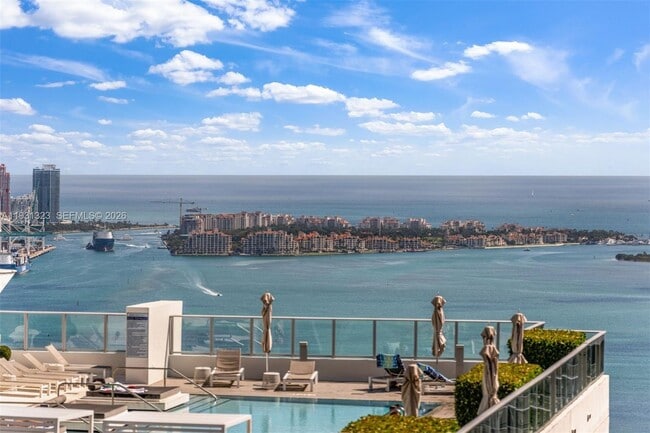 Building Photo - 1000 Brickell Plaza