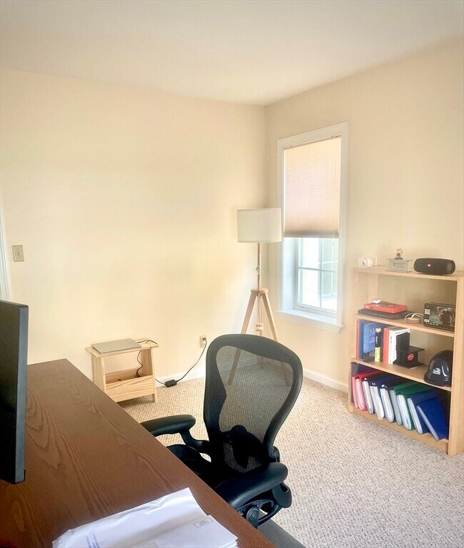 Building Photo - 208 Gazebo Cir