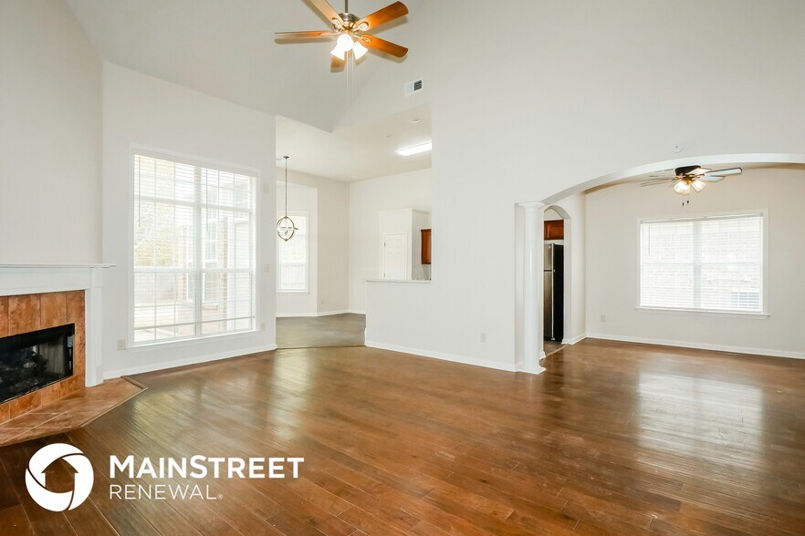 Building Photo - 9260 Acadia Pl