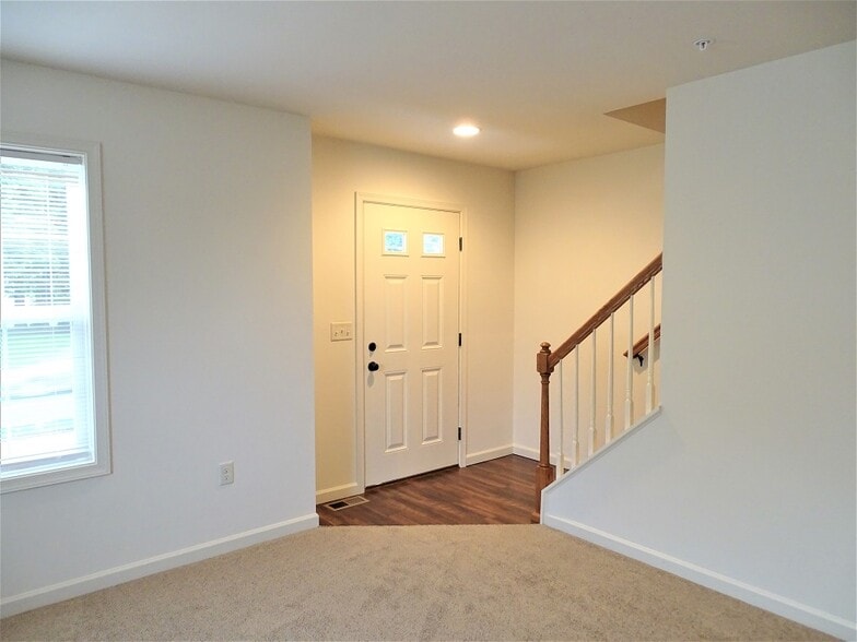 Building Photo - 245 Clay School Rd