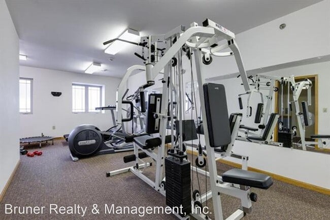 Building Photo - 1 br, 1 bath House - 102 Prairie Heights D...
