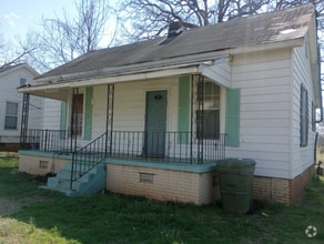 Building Photo - 2 Bedroom in Clinton