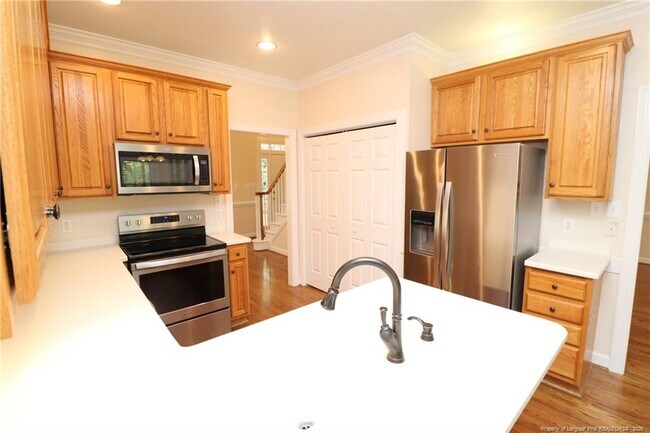 Building Photo - 5445 Brushy Meadows Dr