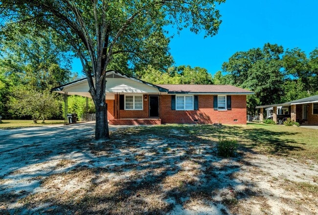 Building Photo - Updated 3 bed/2 bath home for lease in Old...
