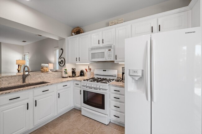 Building Photo - 78680 Postbridge Cir