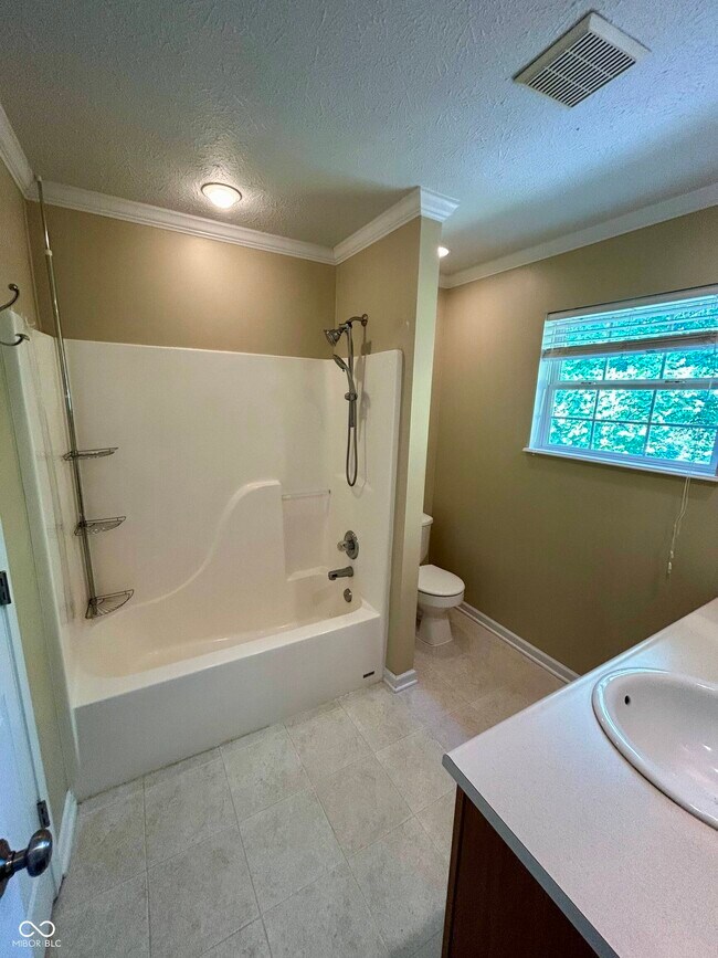 Building Photo - 3078 Armory Dr