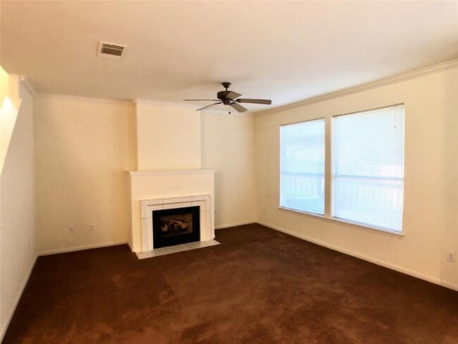 Building Photo - 4620 W William Cannon Dr