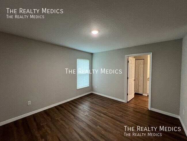 Building Photo - 3628 SE 134th St