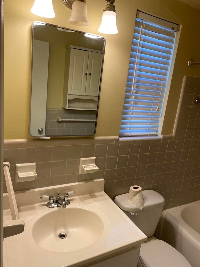 Building Photo - 1172 Surf Rd