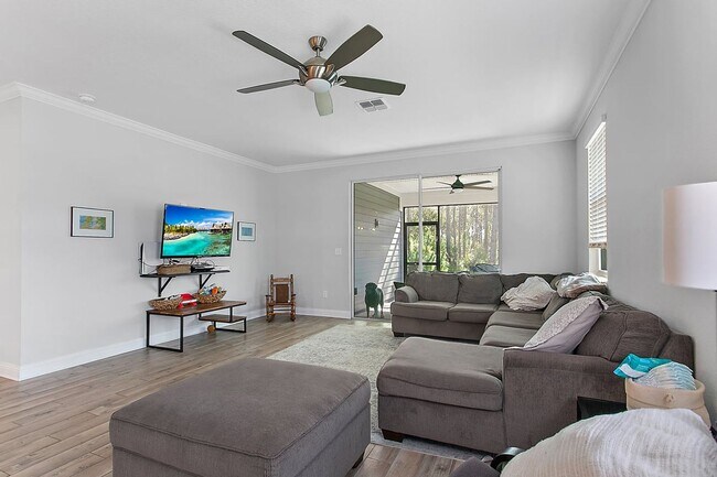 Building Photo - Newer Home in Wildlight!