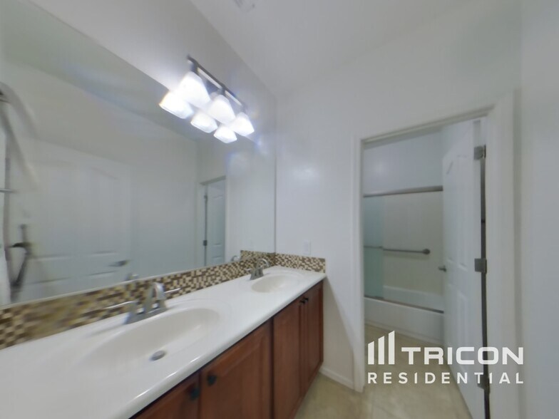 Building Photo - 28371 N Cactus Flower Cir