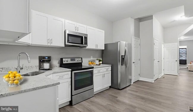 Building Photo - 917 N Gilmor St