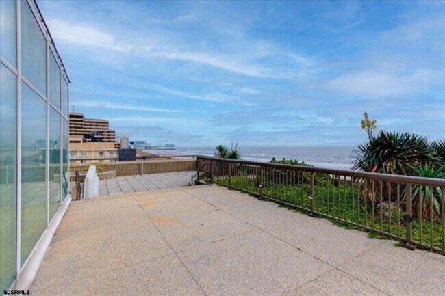 Building Photo - 3101 Boardwalk