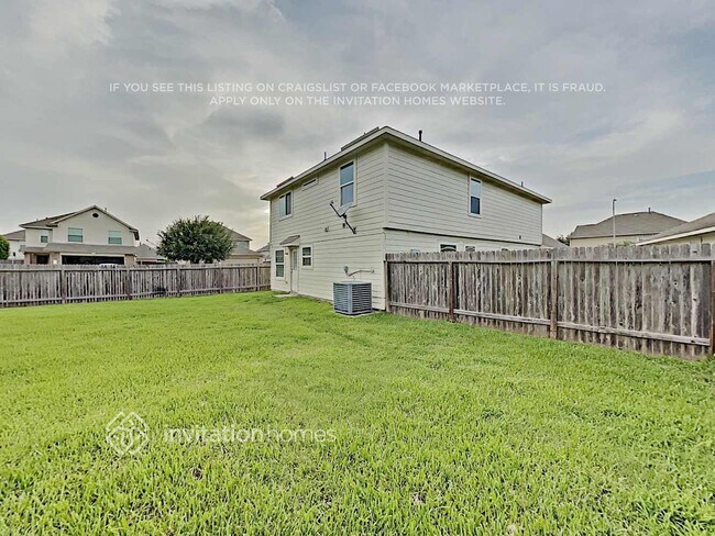 Building Photo - 19239 Canaras Ct