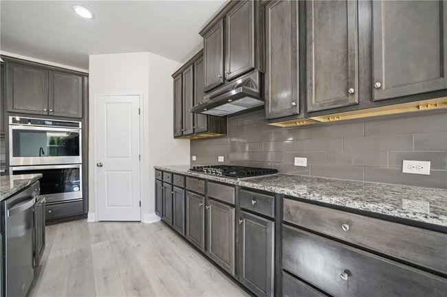 Building Photo - 7040 Ansley Pk Wy