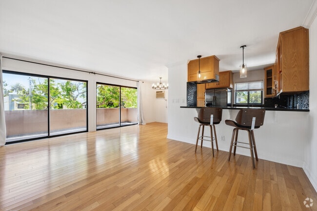 Interior Photo - Sierra Bonita