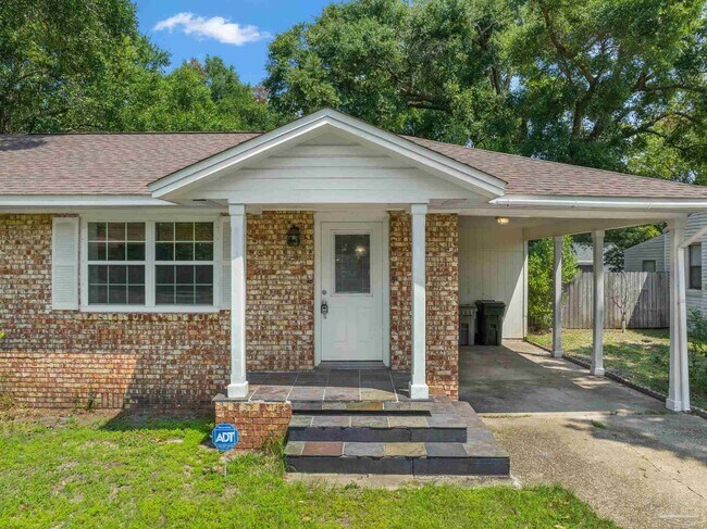 Building Photo - 1220 Dexter Ave