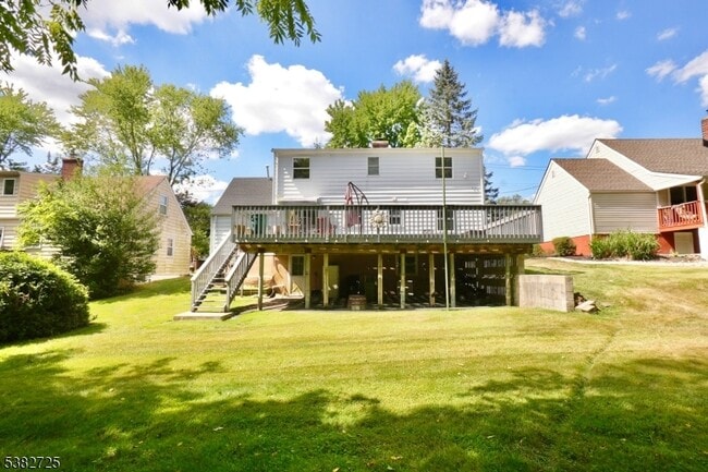 Building Photo - 25 Glenview Dr
