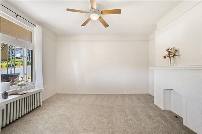 Building Photo - Breathtaking City Views – 3 Bedroom Home Minutes from Downtown!