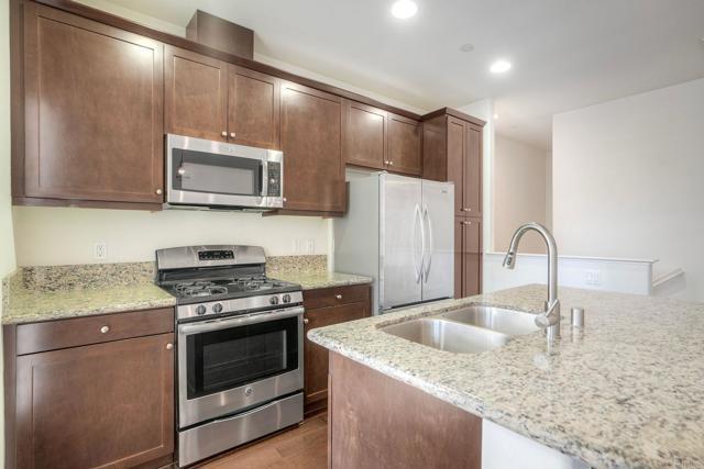 Building Photo - 5063 Waterview Way