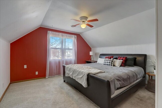 Building Photo - 4Bed/2Bath - Home For Rent in Fort Atkinson