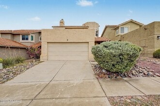 Building Photo - 11525 N Eagle Peak Dr