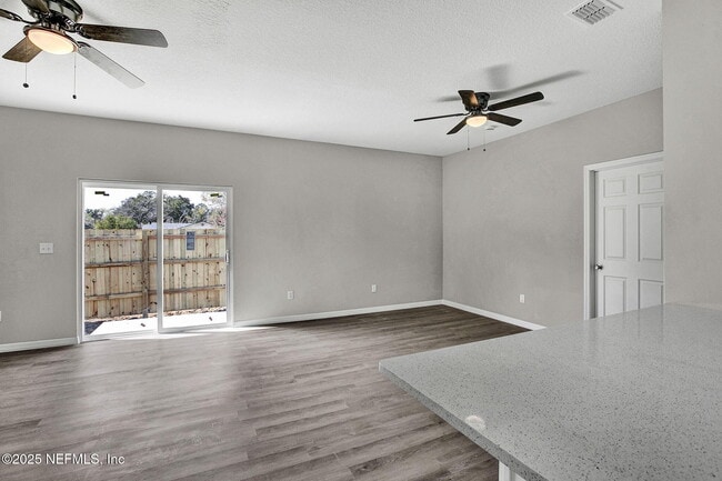 Building Photo - 6703 Bakersfield Dr