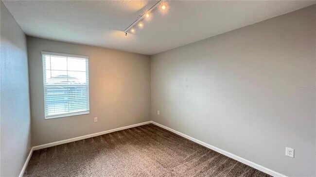 Building Photo - 1343 Lassen St