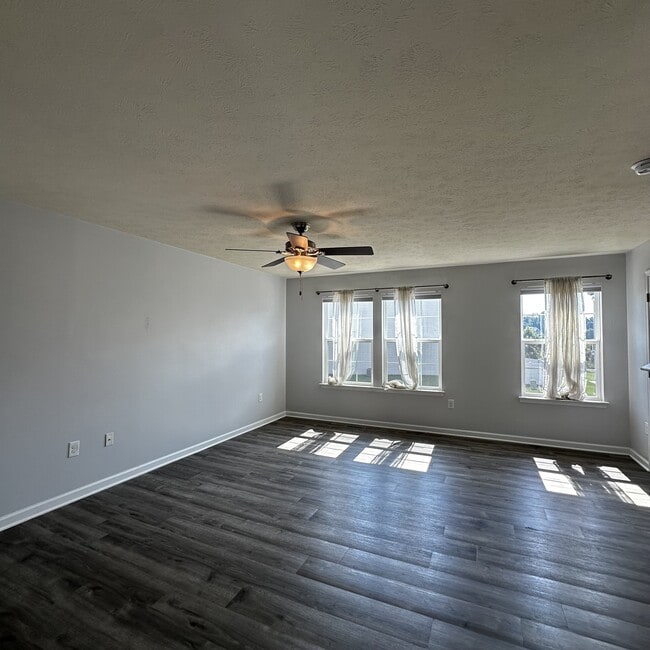 Building Photo - 172 Birds Eye View Dr
