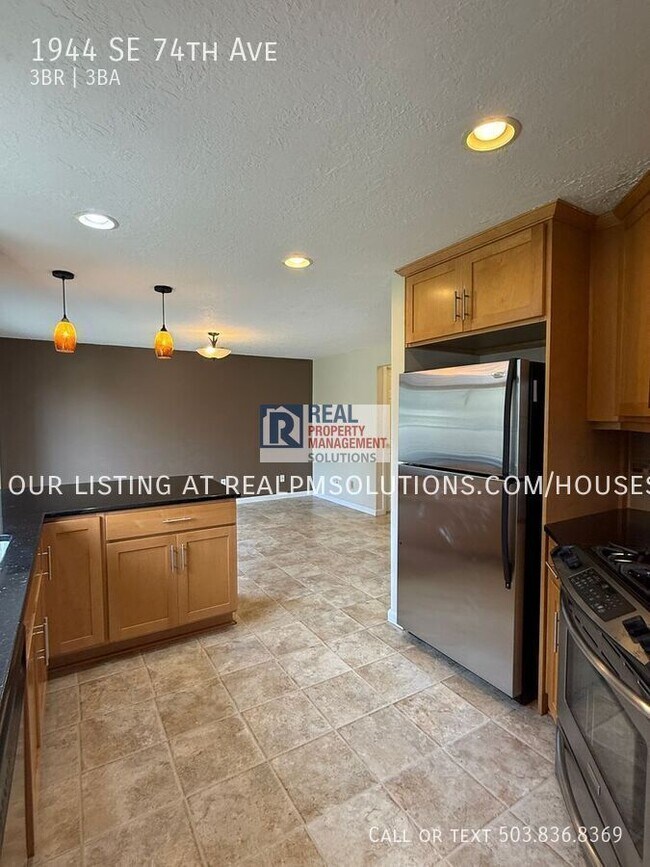 Building Photo - 1944 SE 74th Ave