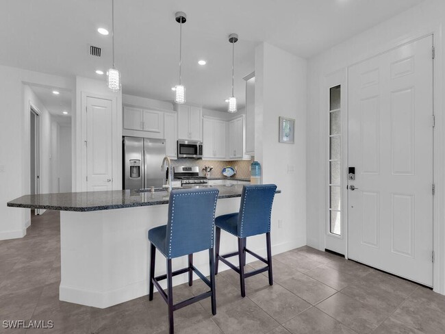 Building Photo - 15169 Sacile Ct