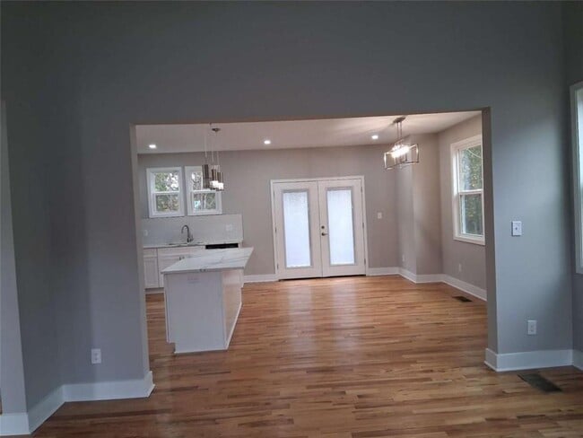 Building Photo - 3180 Tackett Rd