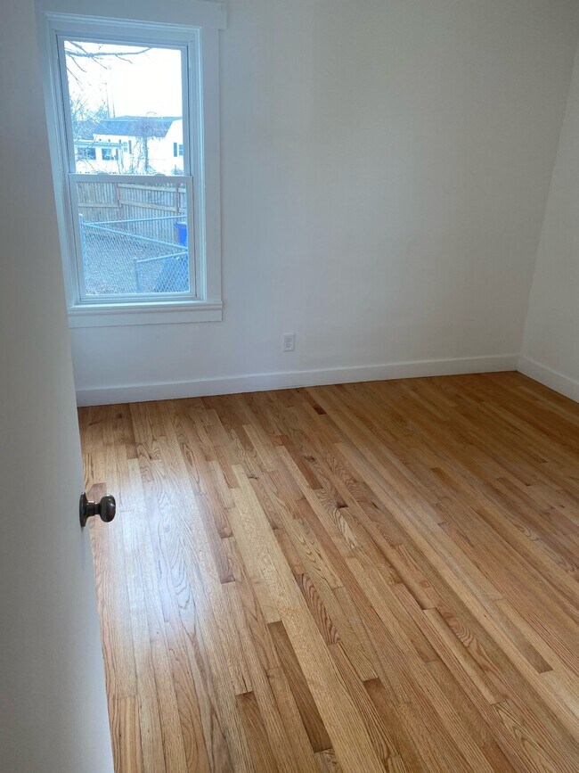 34 Kilburn Street, Unit 1 34 Kilburn St Fall River MA 02724