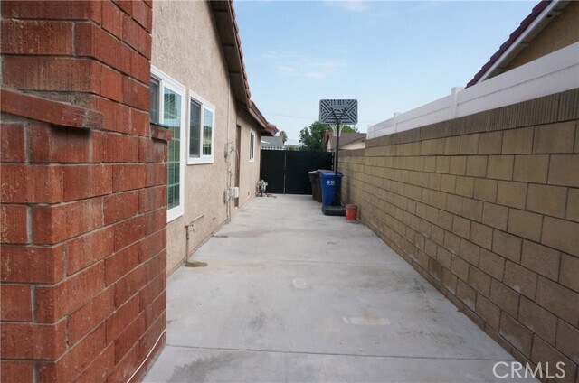 Building Photo - 20417 Fuero Dr