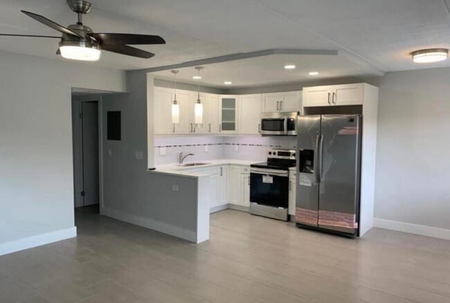 Building Photo - 2200 Springdale Blvd