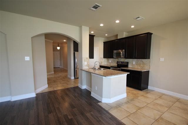 Building Photo - 3102 Flowering Springs Dr