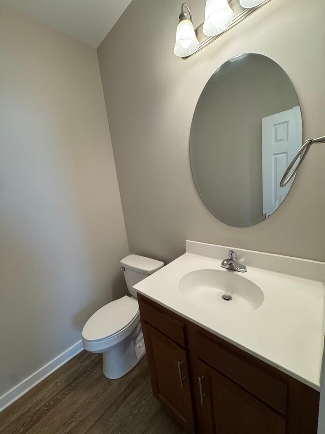 Building Photo - 1905 Grayson St