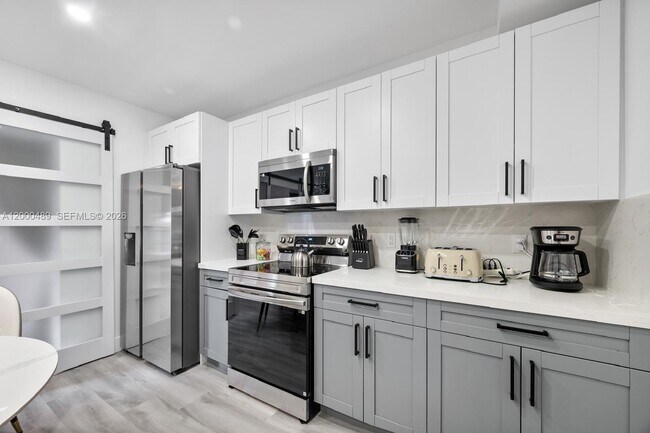 Building Photo - 11730 NW 3rd Ave