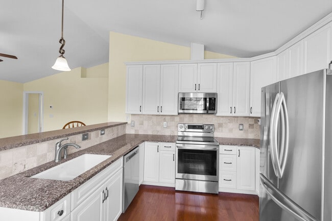 Building Photo - 201 Quincy Ct