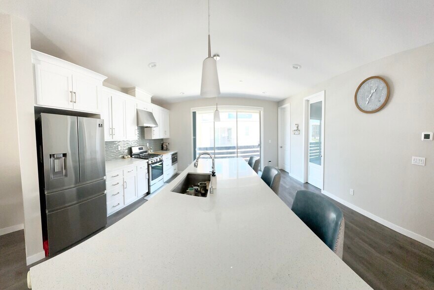 Building Photo - 5465 Gracen Way