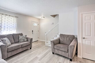 Building Photo - 6832 Woodmeadow Dr