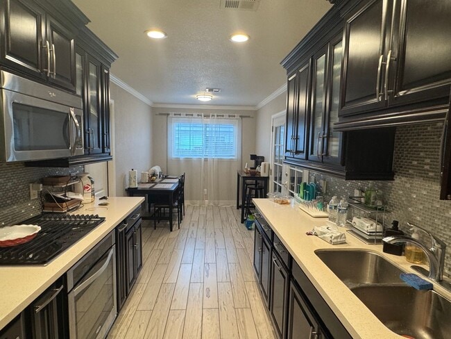 Building Photo - Home for Rent in Rio Linda