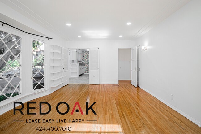 Building Photo - 340 N Curson Ave